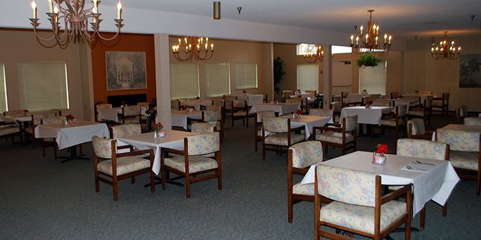 Common dining room at the senior living community in Sacramento