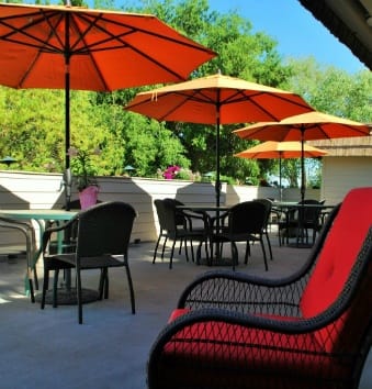 Patio seating at the senior living community in Sacramento