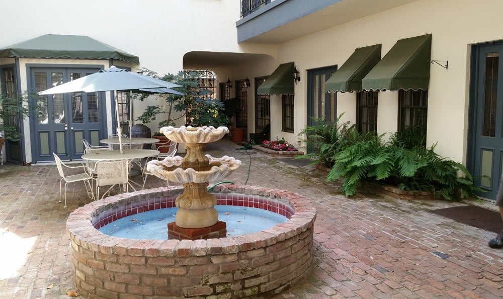 Courtyard at Clarendon House in Sacramento, California