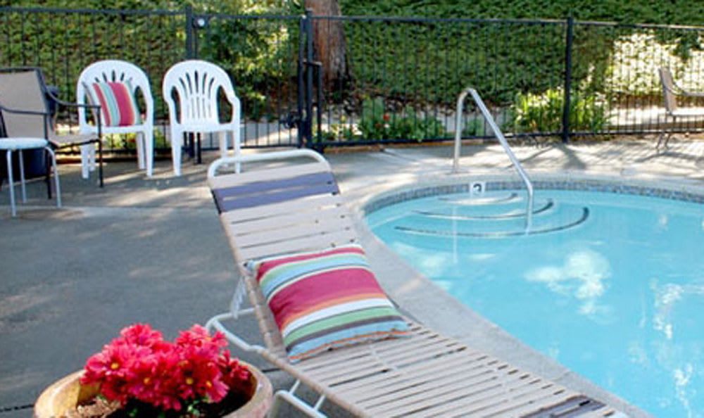 Pool seating at Auburn Townhomes in Auburn, California