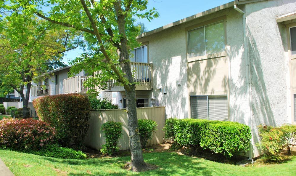 Apartment building at San Juan Hills in Fair Oaks, California