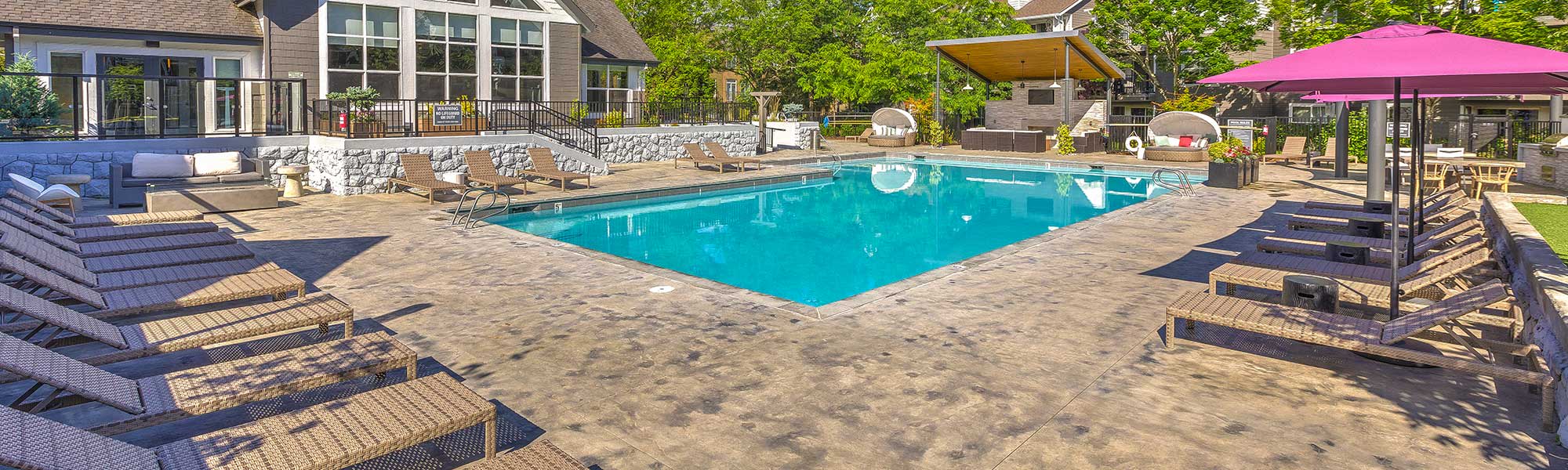 Read reviews of Centro Apartment Homes on our website