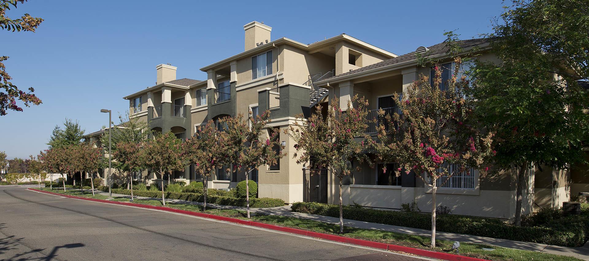 metro pointe apartment homes