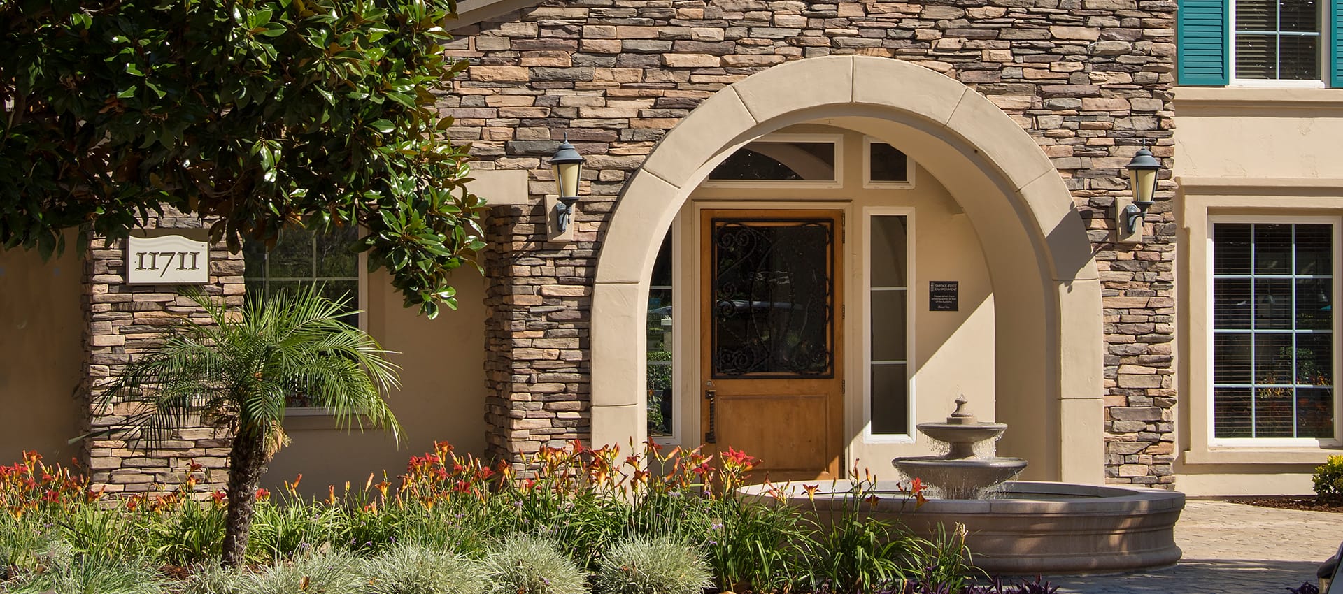 Read reviews of Esplanade Apartment Homes on our website