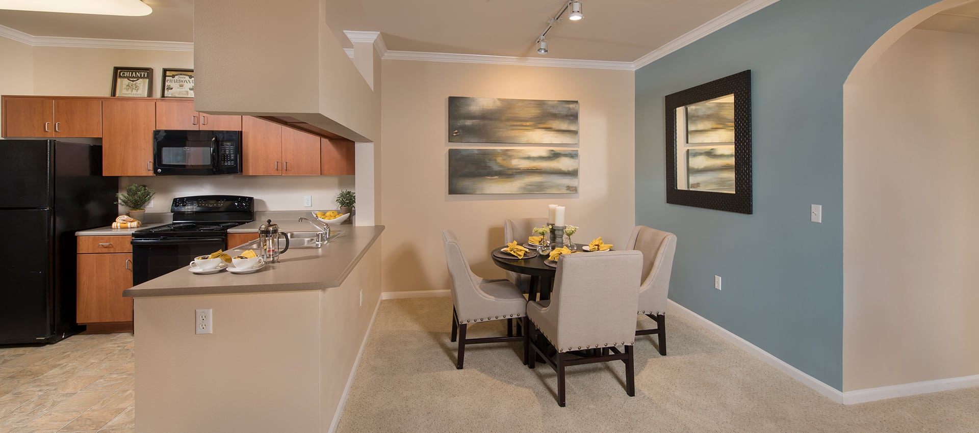 Photos of the Esplanade Apartment Homes in Riverside, CA