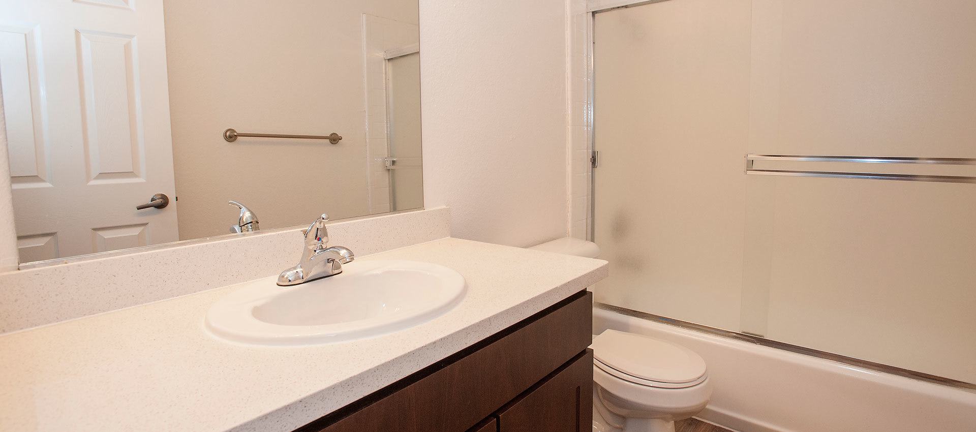 Photos of La Valencia Apartment Homes in Campbell, CA