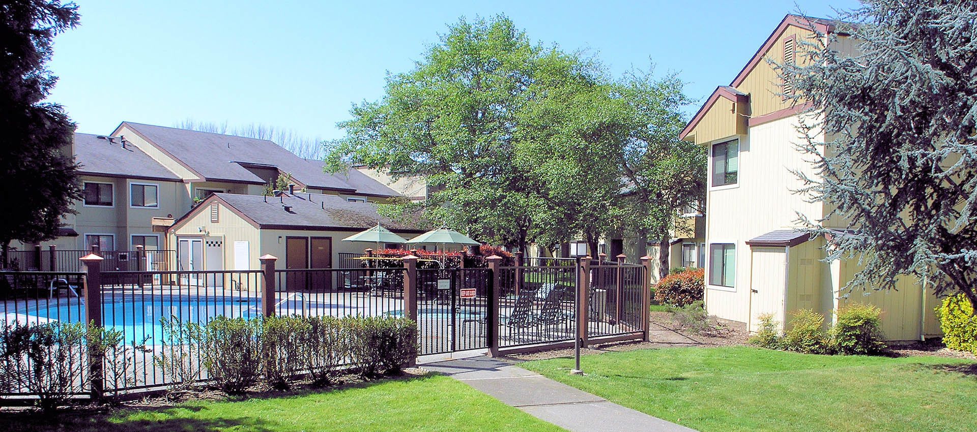 Photos of Park Ridge Apartment Homes in Rohnert Park, CA