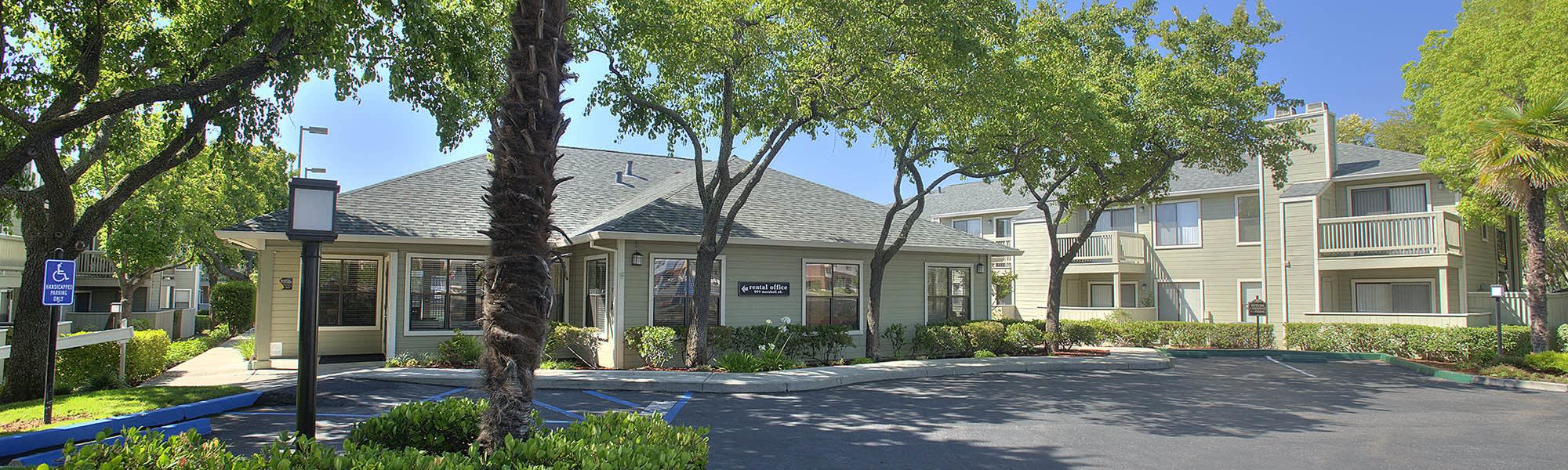 Sandpiper Village Apartment Homes is pet friendly. Read our pet policy here.