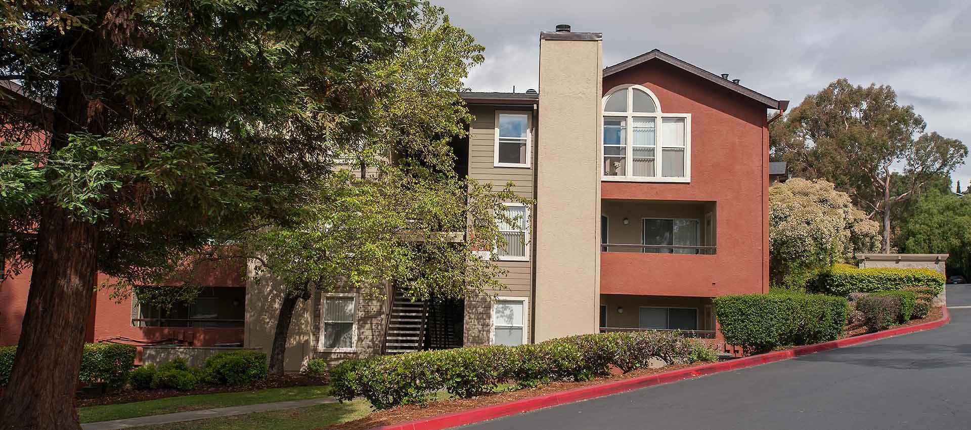 Photos of Sterling Heights Apartment Homes in Benicia, CA
