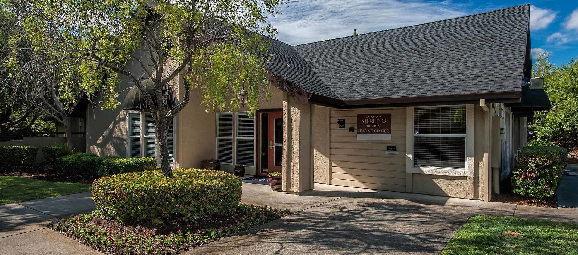 Photos of Sterling Heights Apartment Homes in Benicia, CA