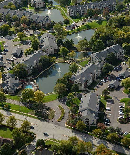 Great schools, wonderful employers, excellent entertainment, and more await residents of Northland Passage in Kansas City!