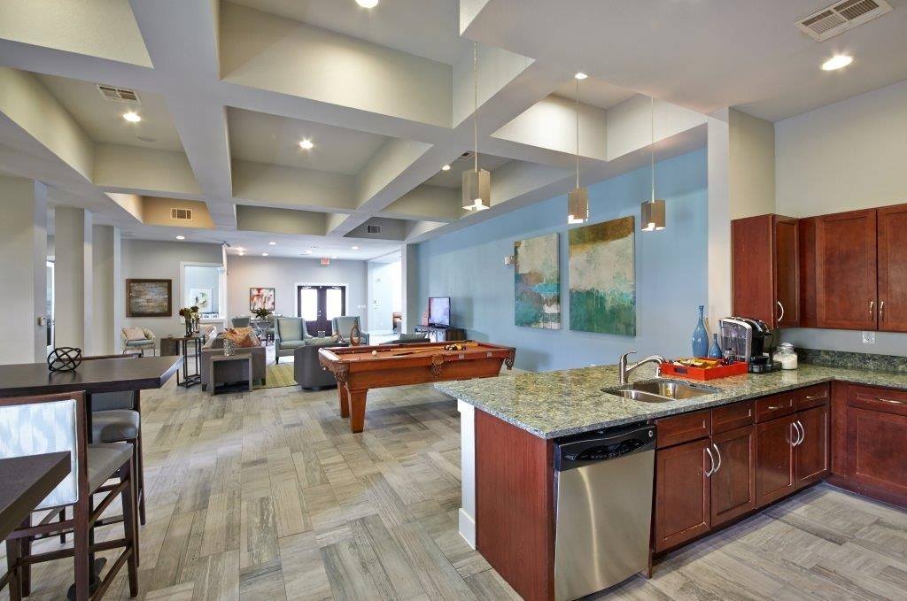 Photos of Arioso Apartments & Townhomes in Grand Prairie, TX