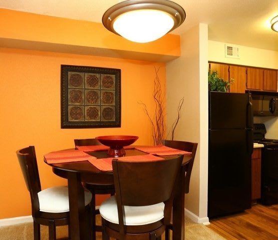 Luxurious amenities abound at Biltmore Park Apartments in San Antonio.