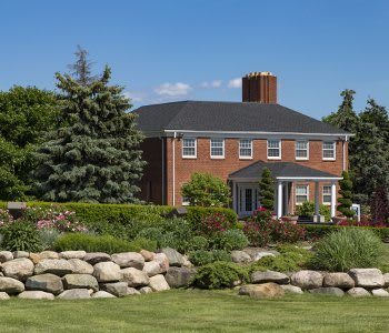 Visit Independence Green Apartments in Farmington Hills today to see our wonderful neighborhood for yourself.
