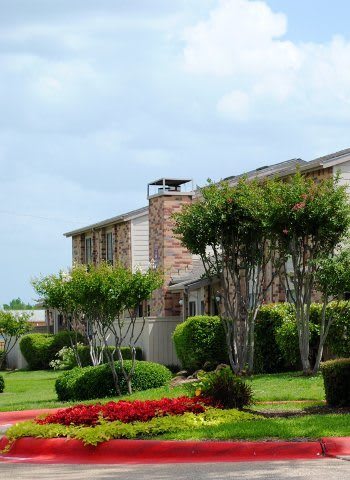 Great schools, wonderful employers, excellent entertainment, and more await residents of Mesquite Village Apartments in Mesquite!