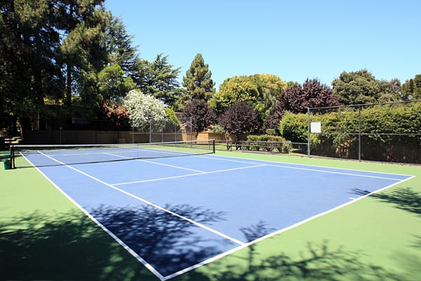Greenpointe Apartment Homes tennis court in Santa Clara, CA