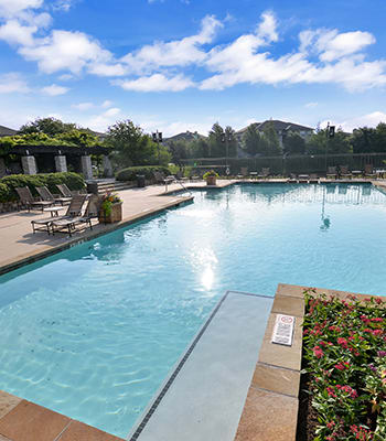 You'll love living at Cypress Lake at Stonebriar; schedule your tour and find out why!