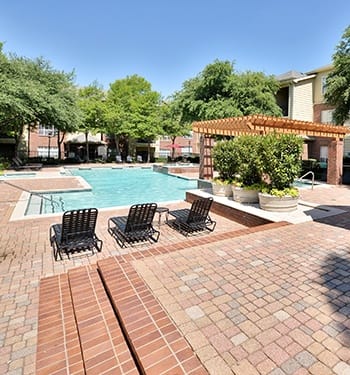 You'll love living at Gates de Provence; schedule your tour and find out why!