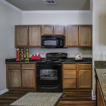 Enjoy all the of the apartment amenities at The Aspens at Central Park