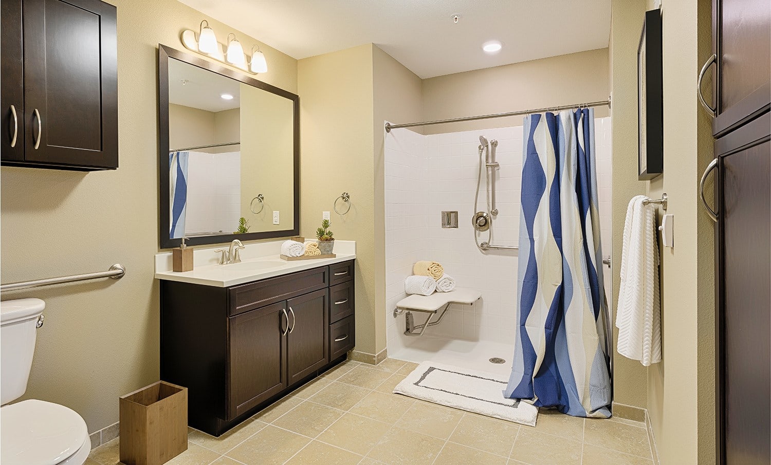 Spacious barrier free bathroomKingston Bay Senior Living in Fresno, California.
