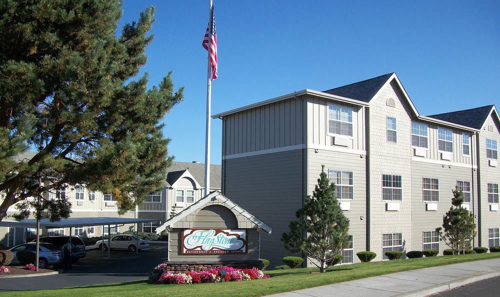 Front view of Flagstone Senior Living in The Dalles, Oregon.