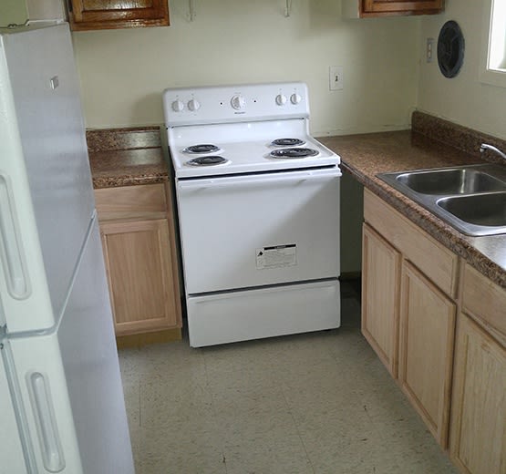 Learn more about our community highlights at Johnson Court Apartments by scheduling your personal tour today!