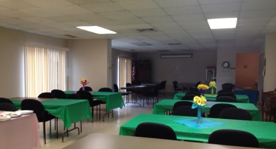 Rochester Hills amenities include fine dining