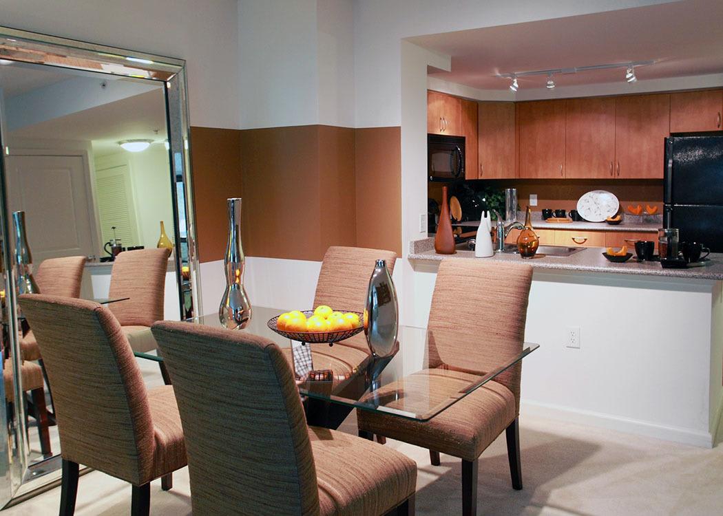 Dining area at Inigo's Crossing