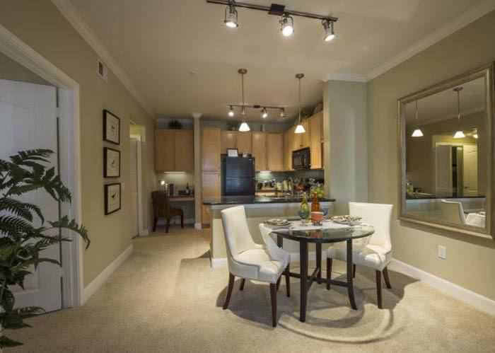 The Retreat at Cinco Ranch offers spacious 1, 2 & 3 bedroom apartments for rent in Katy