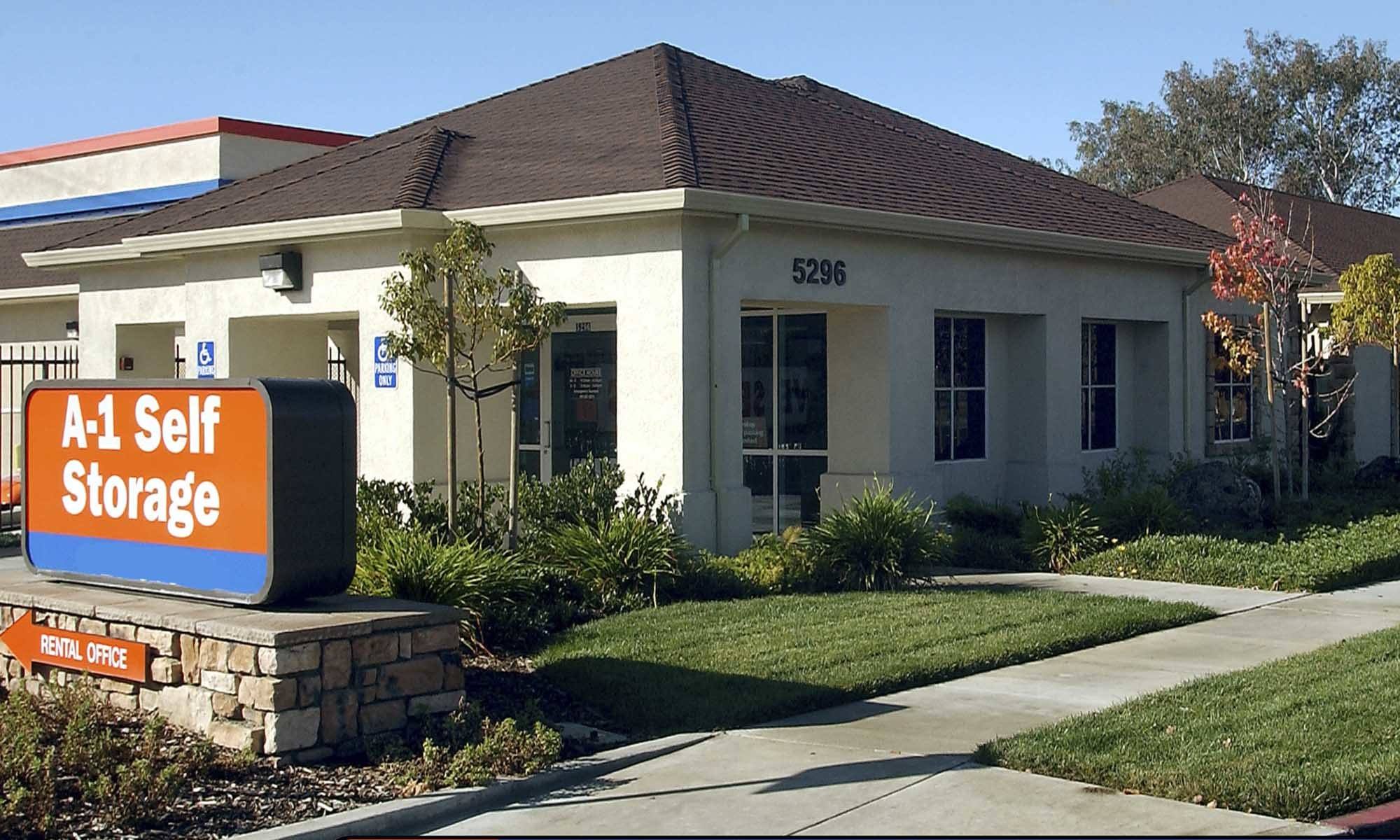 Self Storage Units At 5296 Concord Blvd In Concord Ca A 1 Self