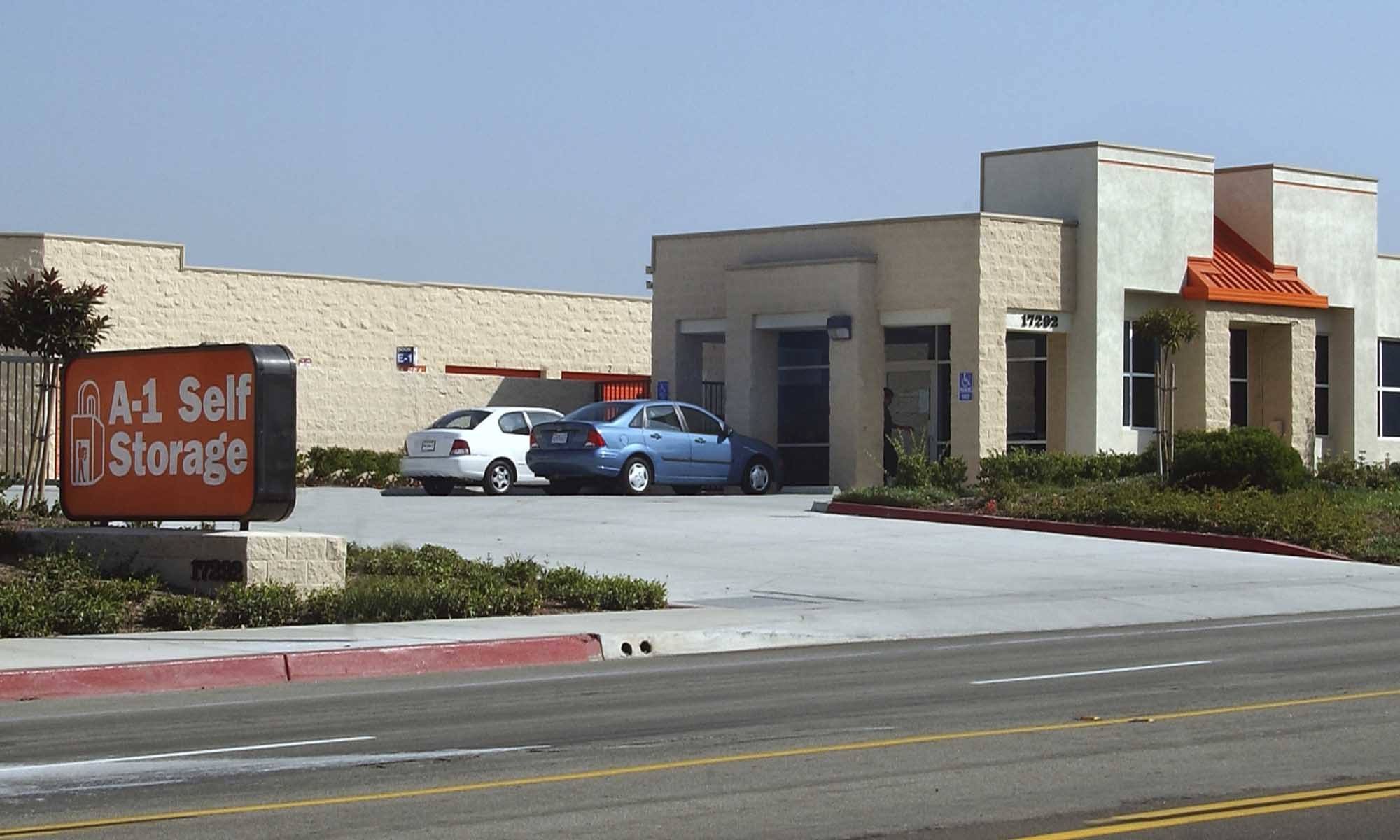 Self storage in Huntington Beach CA