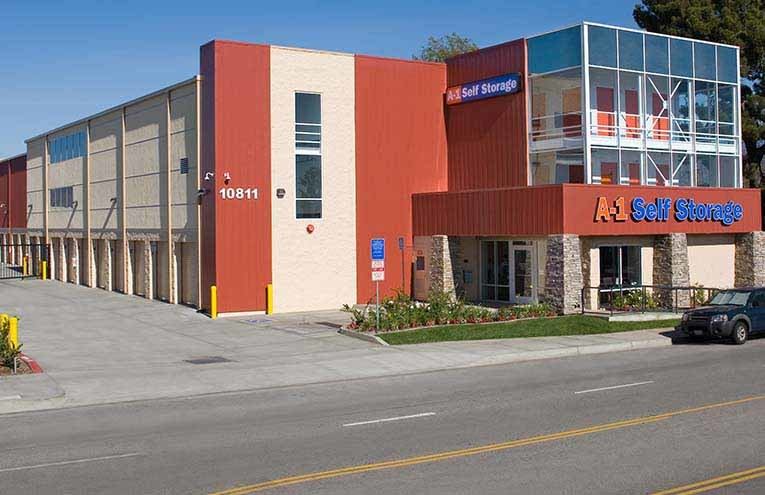 Learn about A-1 Self Storage in North Hollywood