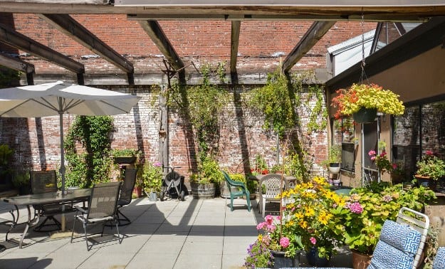 Experience a luxury lifestyle at Everett Station