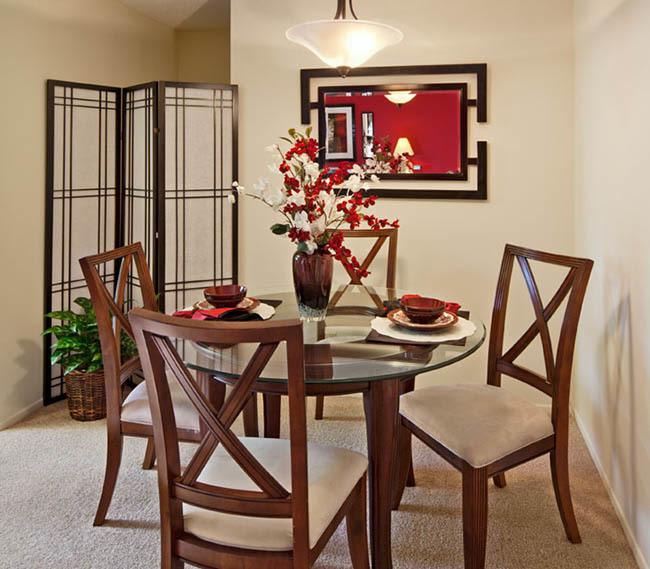Dining table at Encina Meadows Apartments