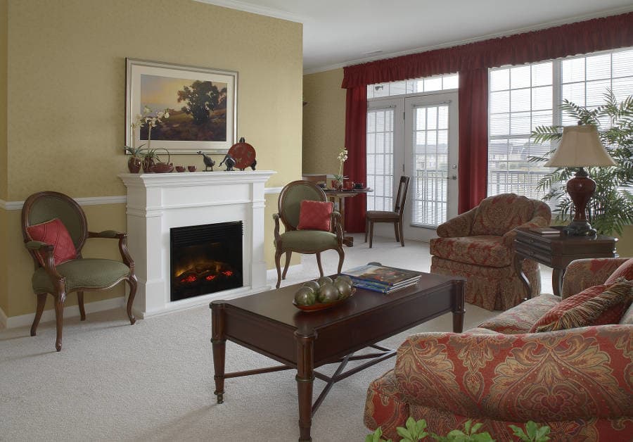 Living space at Waltonwood Lakeside in Sterling Heights, MI