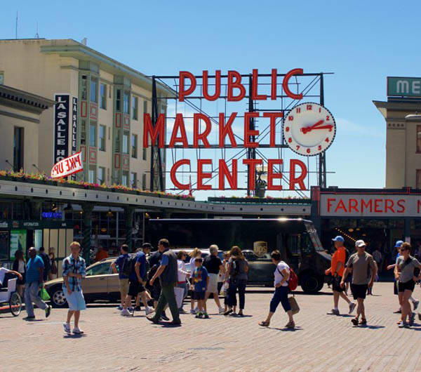 Senior living in Seattle has a market nearby