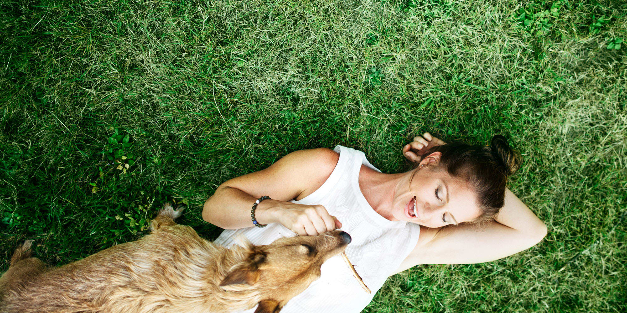 Women with dog at Avana on Seven Apartments