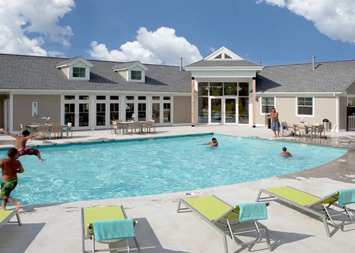 Swimming Pool at Rosemont Square Apartments in Randolph