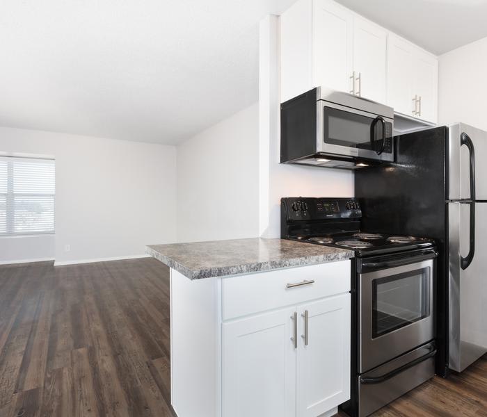 Living and kitchen room at Skyline Heights Apartments in Daly City