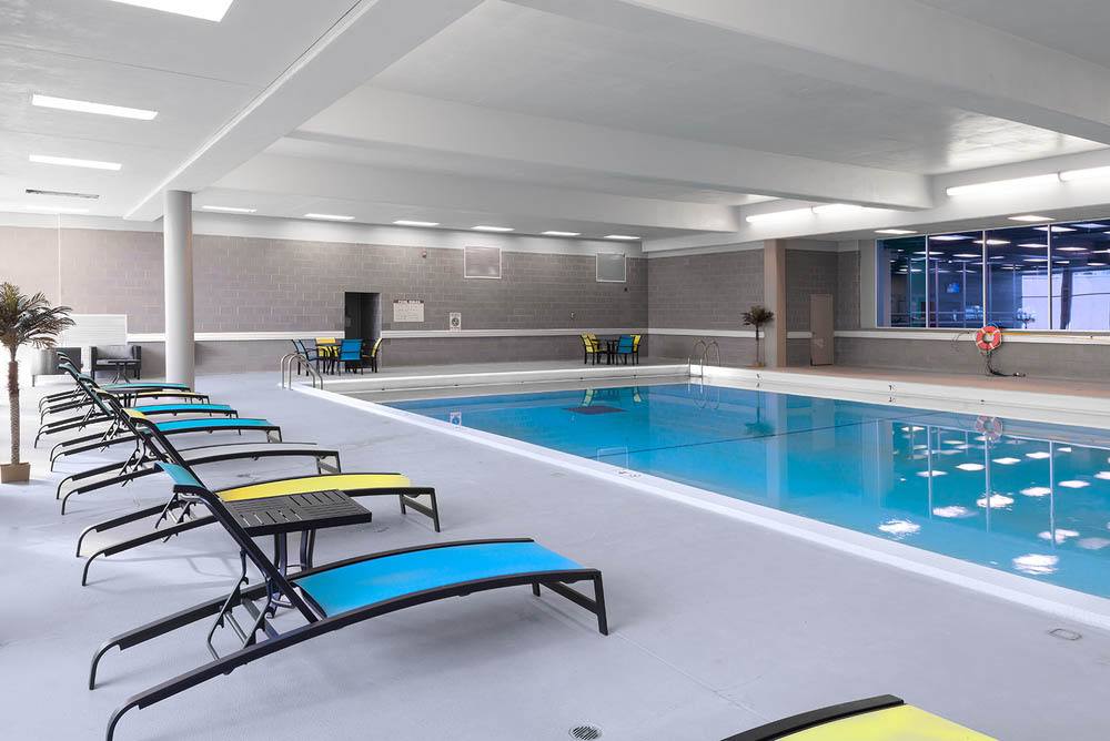 Photos of University Plaza in Dekalb, IL