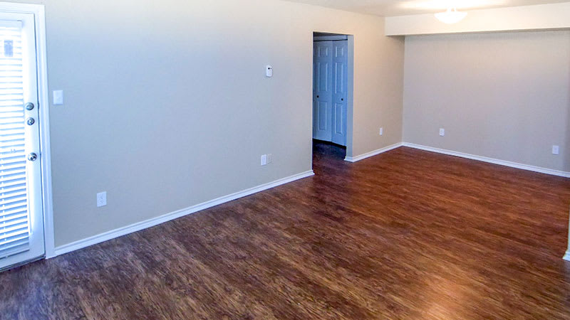 Living and dining area at Creekside Apartments