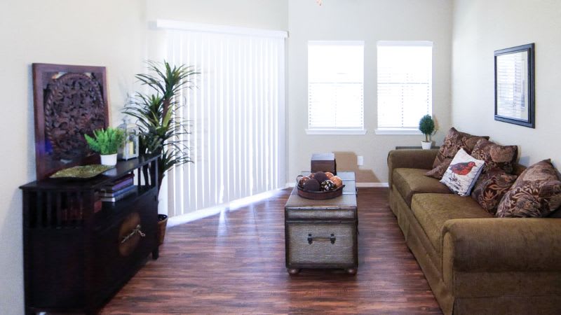 Living room in apartments at Enclave at Cityview