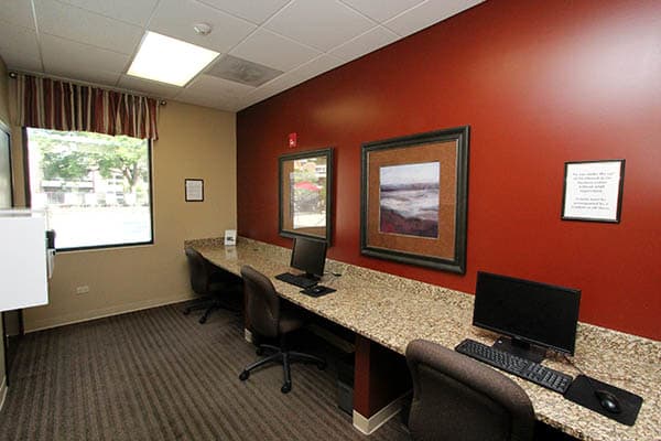 Business Center at Fieldpointe of Schaumburg