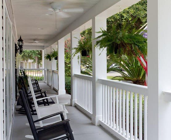 porch seating at Summer Breeze Senior Living