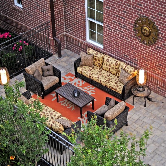 Sitting area on the patio in Virginia Beach near Cambria at Cornerstone
