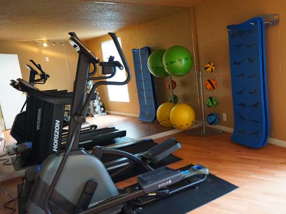 Regency Park Apartments has many community amenities.