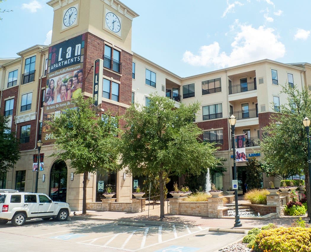 Exterior of Elan At Bluffview Apartments