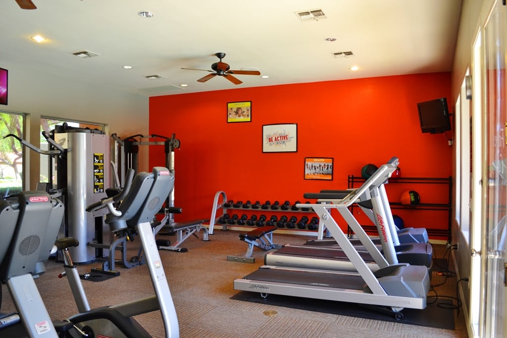 Modern fitness center at The Retreat Apartments in Phoenix, Arizona