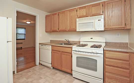 Fully-equipped kitchens at Boulevard Apartments allow for endless culinary creations!