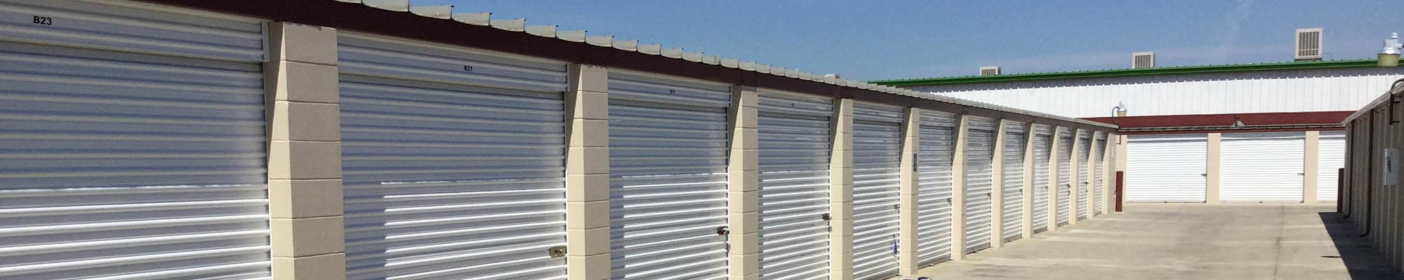 Map and directions to the self storage facility in Visalia
